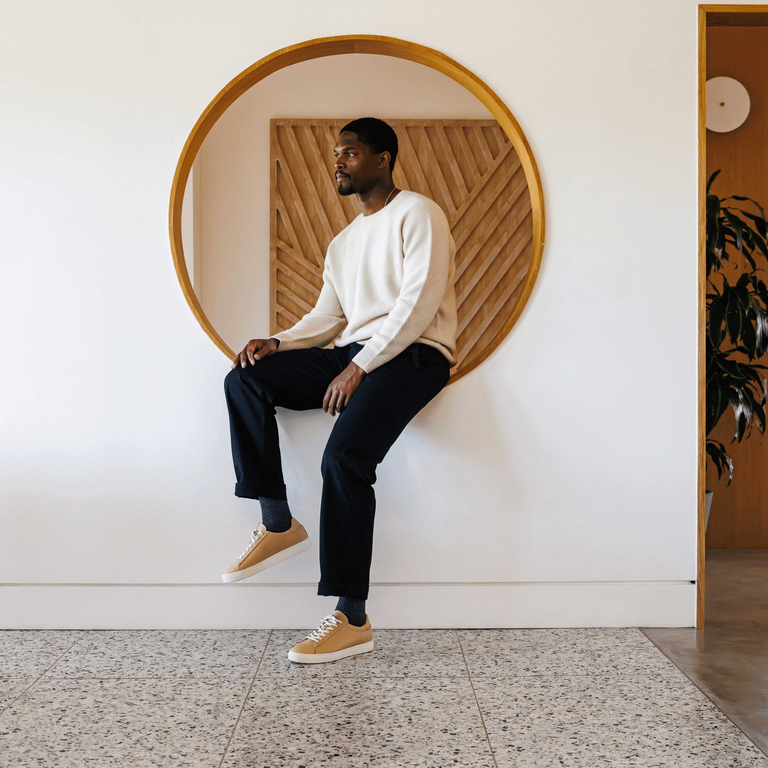 Top view of Bradley court shoe in Vegtan Leather, showing premium leather upper and lace details.